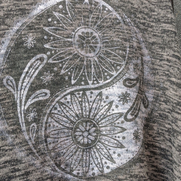 Stranded Space Dye Racerback Yin Yang Floral Tank Top - Picture 5 of 14